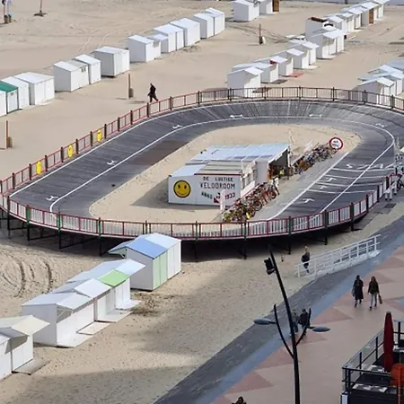 Appartement In With Sea View Blankenberge